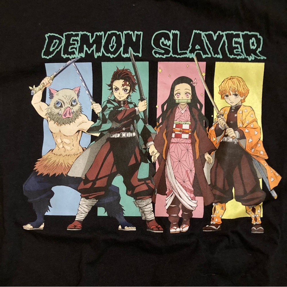 Black Unisex Demon Slayer tshirt NWT, Large